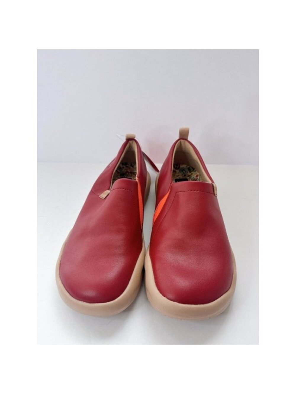 UIN Fire Brick Red Slip-On Shoes Comfort Travel Flats Women’s Size 10.5